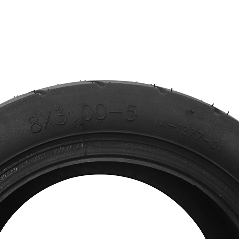 إطار بدون أنبوب مقاس 8x3.00-5  - مراجعة Scooter Tire وسعره